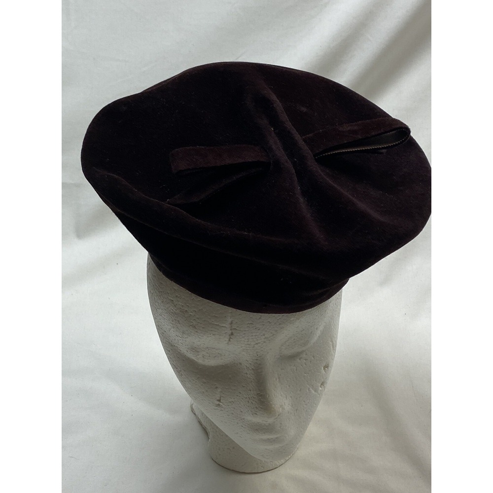 Vintage Mid-Century Suzy Lee Brown Velvet Beret Hat – Margaret's Lubbock TX